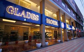 Hotel Glades Mohali